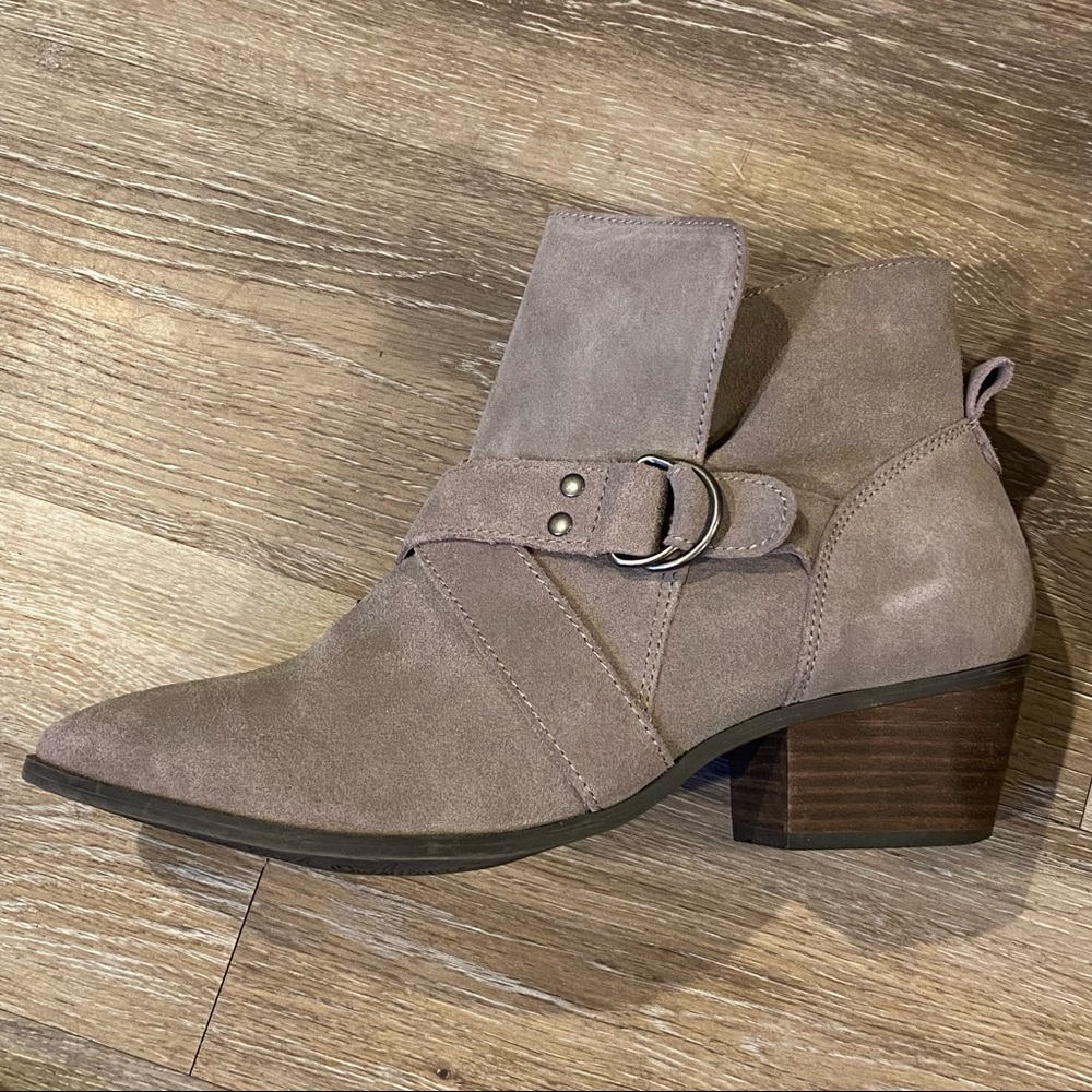 AEO Leather Ankle Boots - Picture 10 of 12